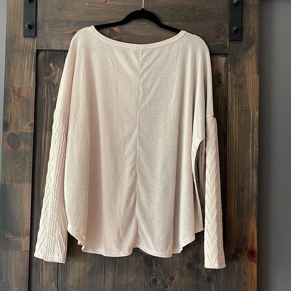 Oversized Two-Toned Patchwork Long Sleeve Top Sweater - Picture 4 of 4